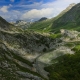 La vallée d'Ossau est une vallée des Pyrénées françaises, située en Béarn dans le département des Pyrénées-Atlantiques en région Nouvelle-Aquitaine. Ses habitants sont les Ossalois.